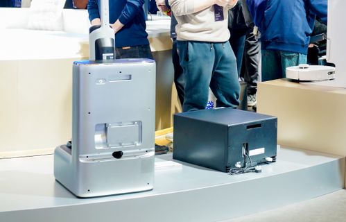 2024清潔電器行業(yè)產(chǎn)品趨勢 釋放雙手與融合迭代，照明電器配套賦能